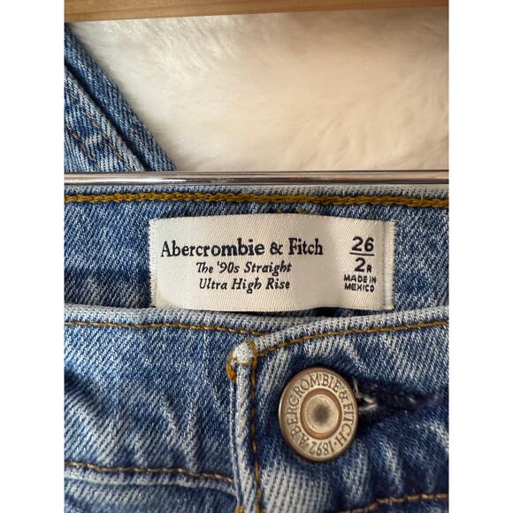 Abercrombie & Fitch 90’s Straight Ultra High Rise Jeans Medium Blue Size 26 / 2R - Picture 4 of 13